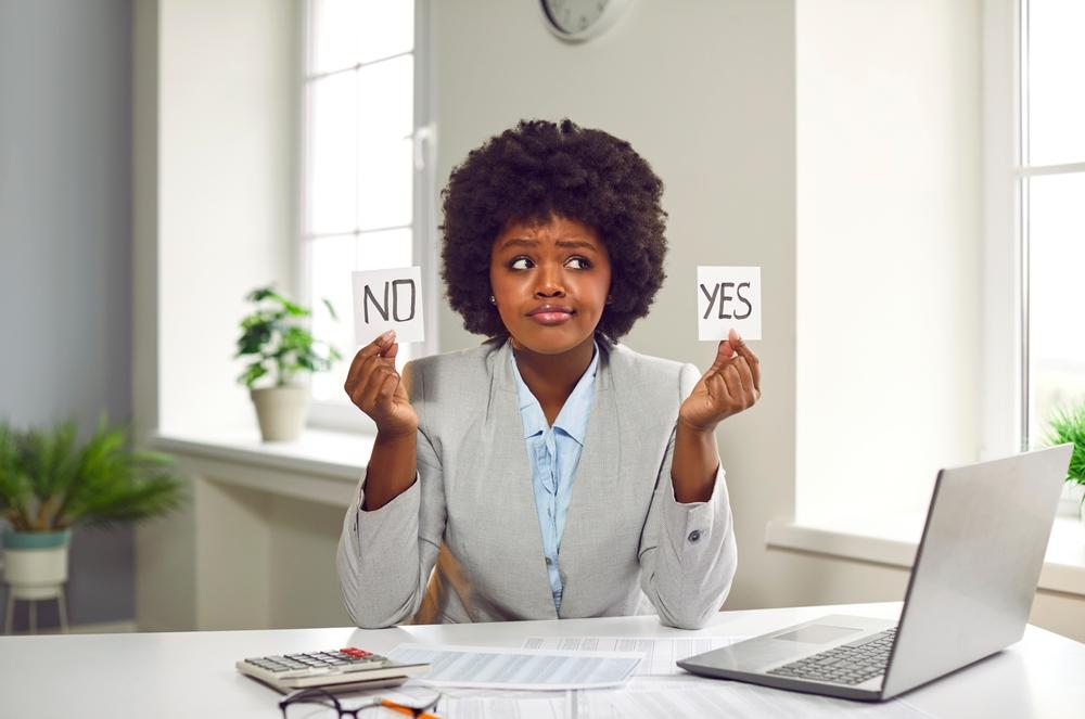 How to Decline a Job Offer and Examples