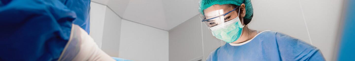 How to Become a <br>Surgical Assistant